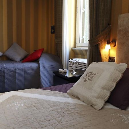 Caracciolo Guest House Рим Екстер'єр фото