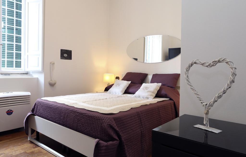 Caracciolo Guest House Рим Номер фото